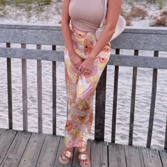 VRG GRL Valerie Wide Leg Floral Pants Peach Pink Daisy Print Size 6 - Picture 5 of 13